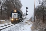 LSRC 6351 leads Z127 south toward Wixom